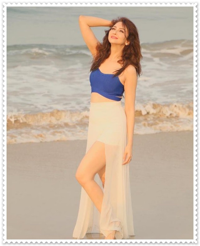 Saumya Tandon Hot Pics